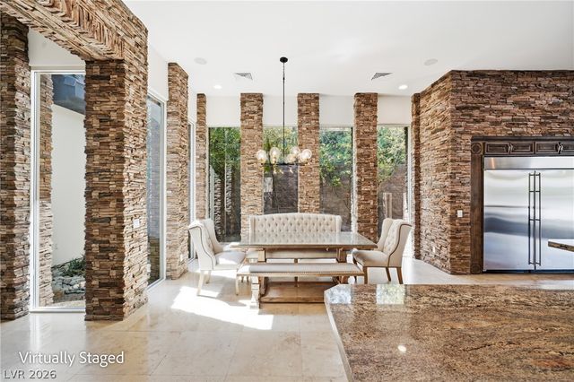 2990 Traverse Creek Lane, Las Vegas, NV 89135