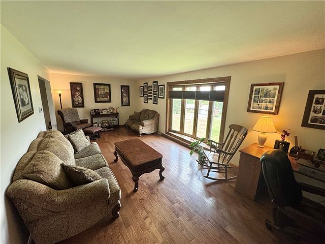 2935 Glenda Drive, Scott Twp, PA 16101