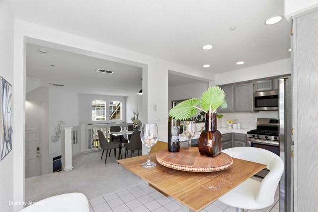 1856 Elk Grove, San Jose, CA 95131