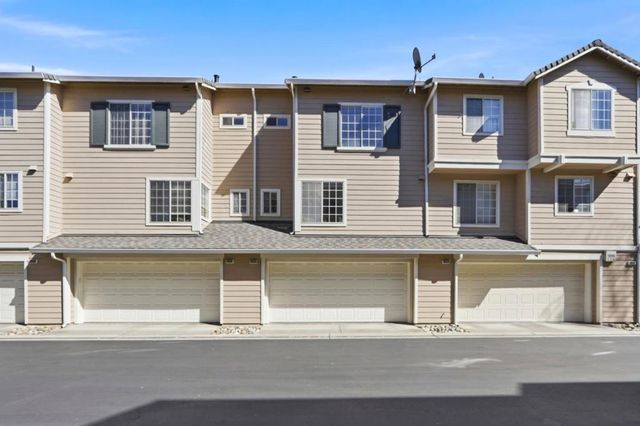 1856 Elk Grove, San Jose, CA 95131