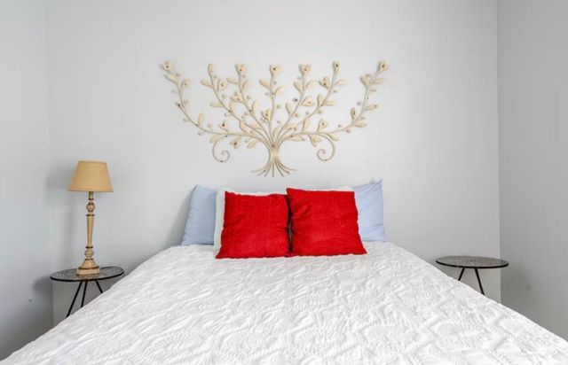 2494 Highway 87, Gilchrist, TX 77617