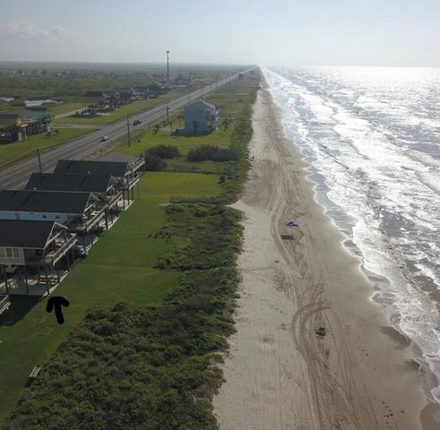 2494 Highway 87, Gilchrist, TX 77617