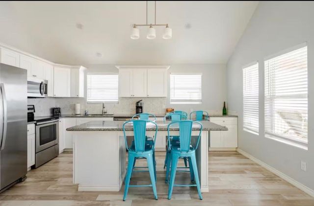 2494 Highway 87, Gilchrist, TX 77617