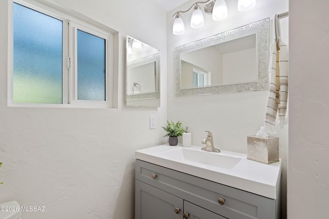 3150 E Presidio Road, Tucson, AZ 85716