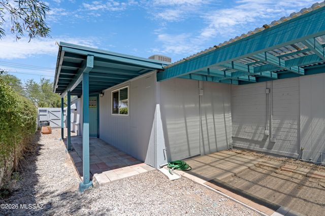 3150 E Presidio Road, Tucson, AZ 85716