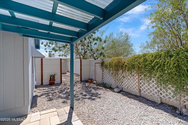 3150 E Presidio Road, Tucson, AZ 85716