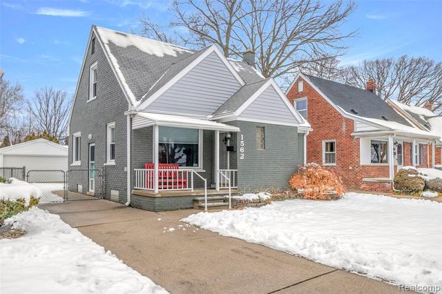 1562 Hollywood Street, Dearborn, MI 48124