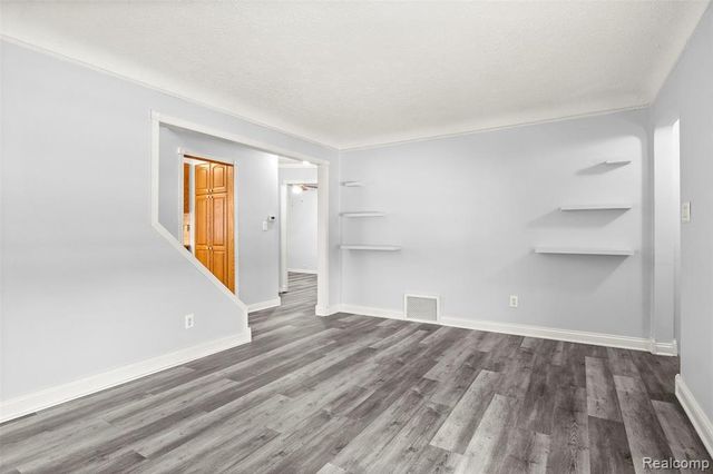 1562 Hollywood Street, Dearborn, MI 48124