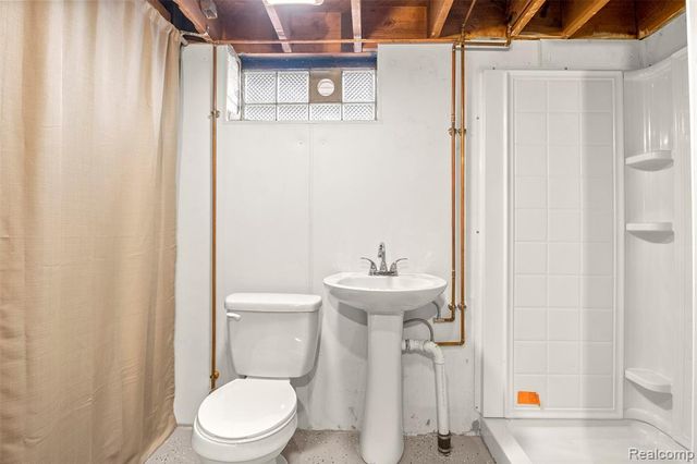 1562 Hollywood Street, Dearborn, MI 48124