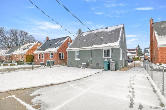 1562 Hollywood Street, Dearborn, MI 48124