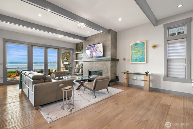 9427 Turnstone Lane, Blaine, WA 98230