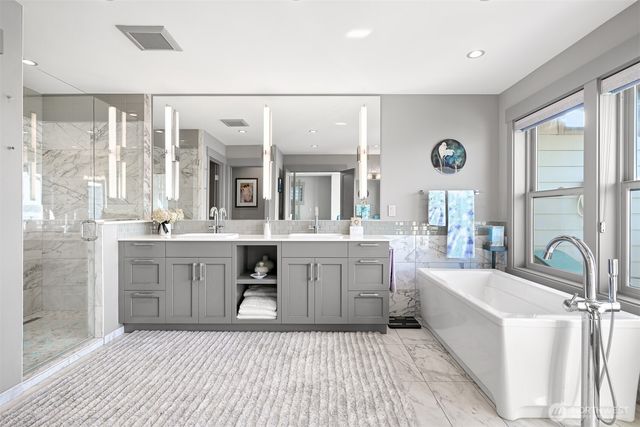 9427 Turnstone Lane, Blaine, WA 98230