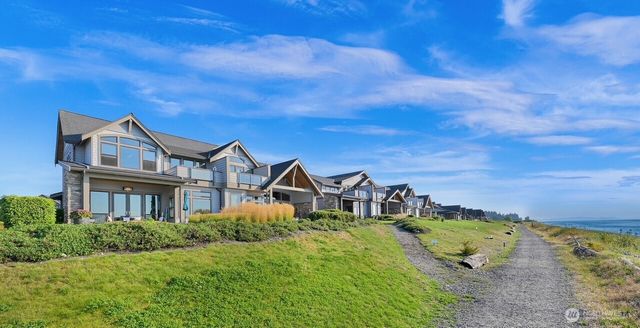 9427 Turnstone Lane, Blaine, WA 98230