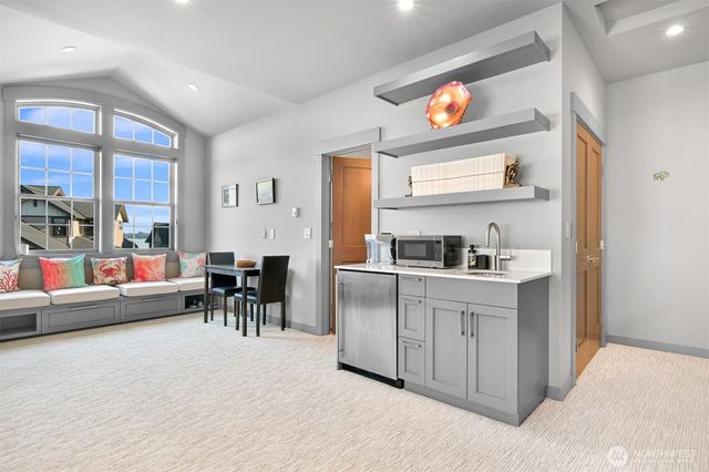 9427 Turnstone Lane, Blaine, WA 98230