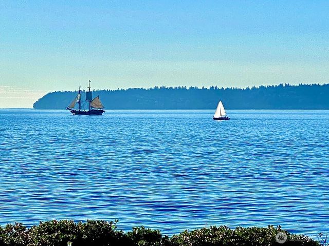 9427 Turnstone Lane, Blaine, WA 98230