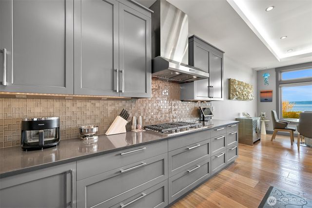 9427 Turnstone Lane, Blaine, WA 98230