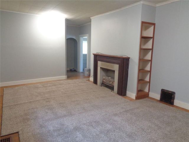 1918 S Elm Street, Pittsburg, KS 66762