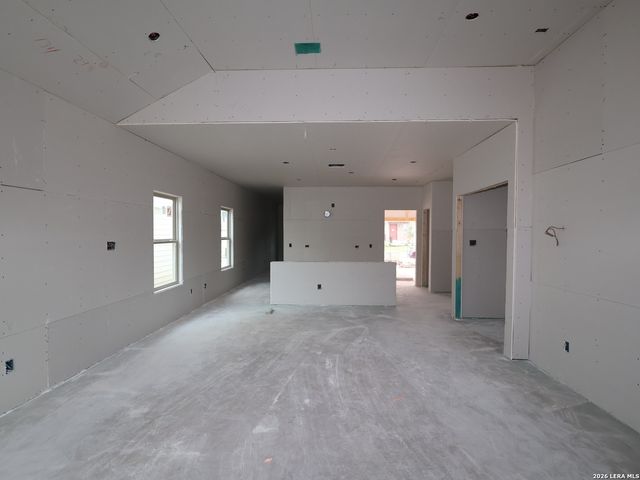 10435 White Hart Lane, Converse, TX 78109