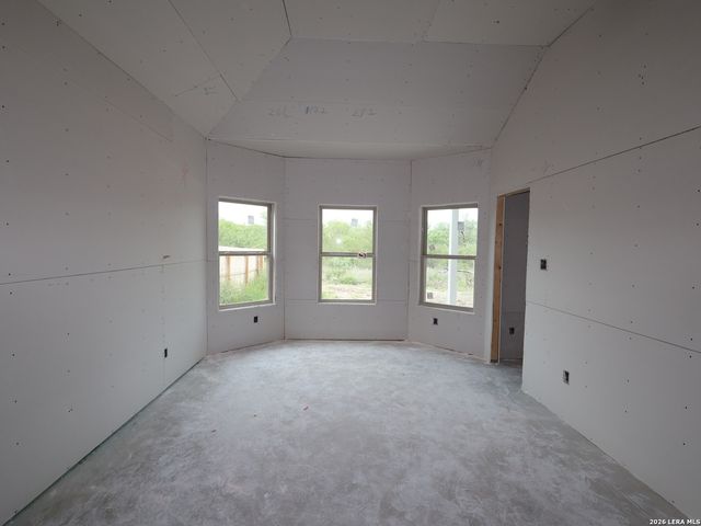 10435 White Hart Lane, Converse, TX 78109
