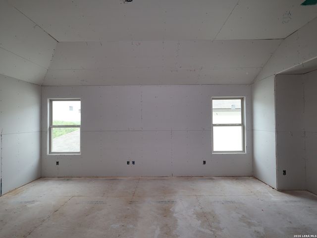 10435 White Hart Lane, Converse, TX 78109