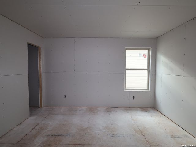 10435 White Hart Lane, Converse, TX 78109