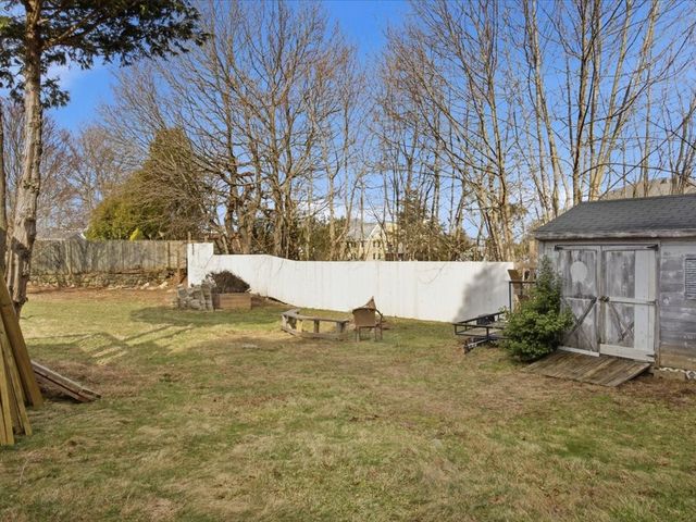 21 North Drive, Westerly, RI 02891