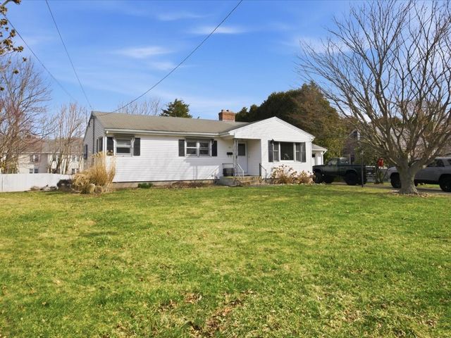21 North Drive, Westerly, RI 02891
