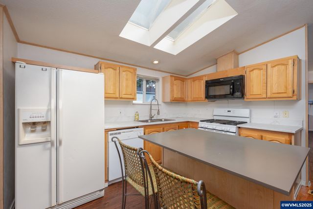 1503 N Hayden Island Dr 96, Portland, OR 97217