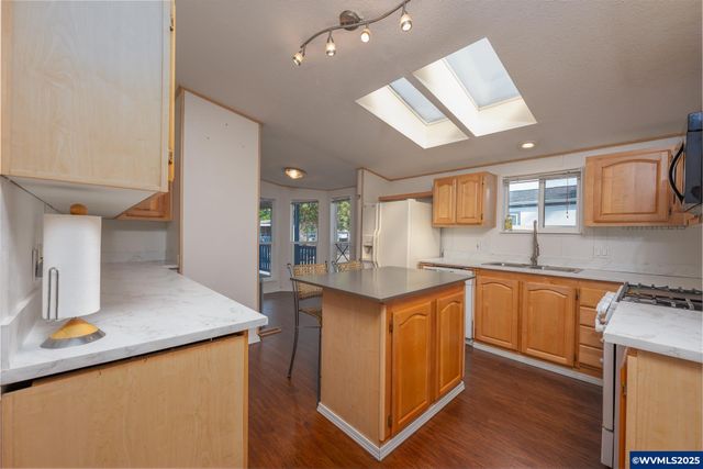 1503 N Hayden Island Dr 96, Portland, OR 97217