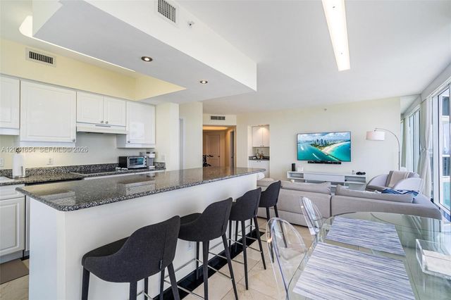 4779 Collins Avenue 2305, Miami Beach, FL 33140