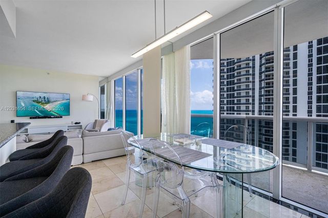 4779 Collins Avenue 2305, Miami Beach, FL 33140