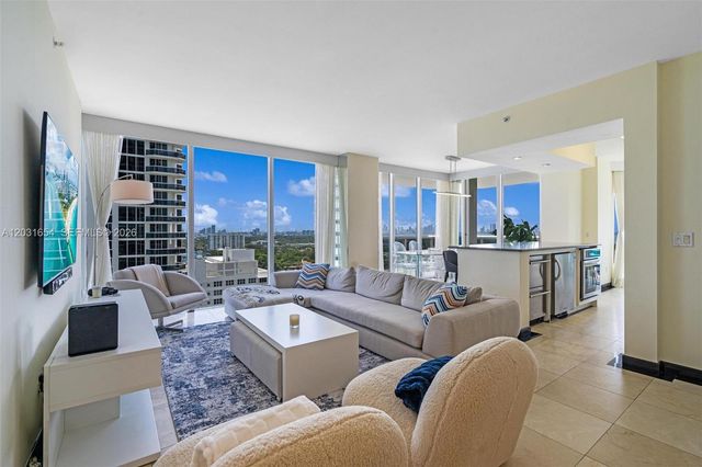 4779 Collins Avenue 2305, Miami Beach, FL 33140