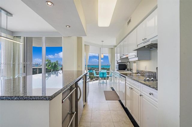 4779 Collins Avenue 2305, Miami Beach, FL 33140