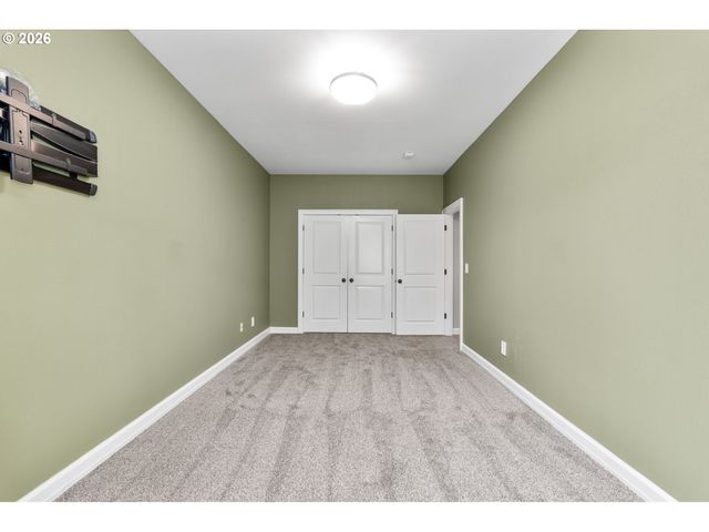 4936 Sw SLAVIN Rd, Portland, OR 97239