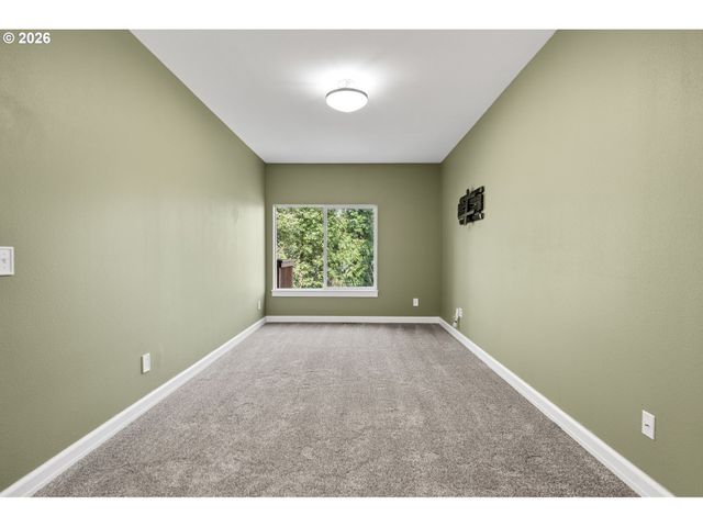 4936 Sw SLAVIN Rd, Portland, OR 97239