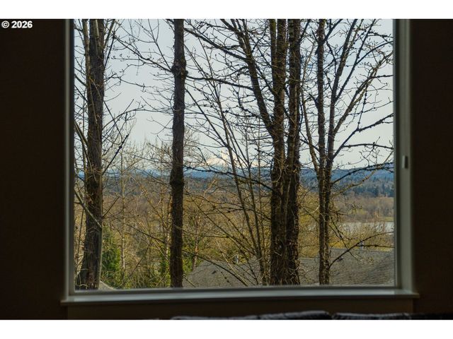 4936 Sw SLAVIN Rd, Portland, OR 97239