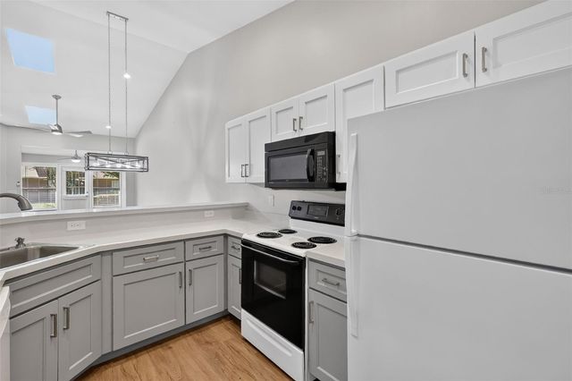 5440 ROSEWALL CIRCLE, Leesburg, FL 34748