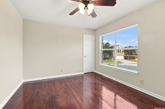 4215 Lakebend West Dr, San Antonio, TX 78244