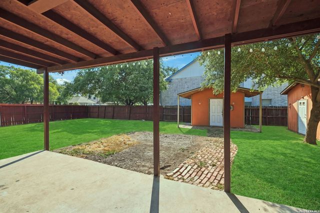 4215 Lakebend West Dr, San Antonio, TX 78244