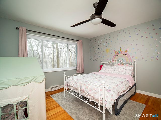136 Knoll Drive, Hamden, CT 06518