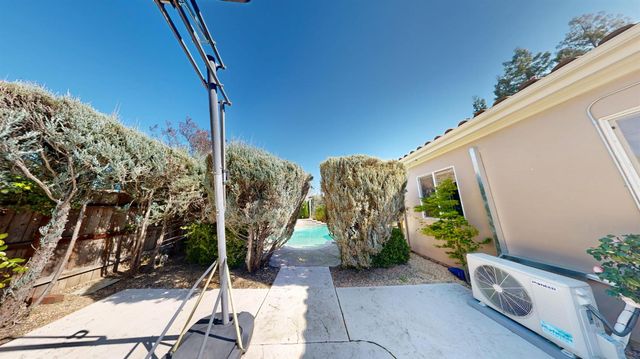 948 Woodridge Ct, Yuba City, CA 95993