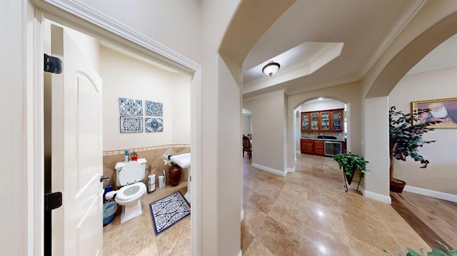 948 Woodridge Ct, Yuba City, CA 95993