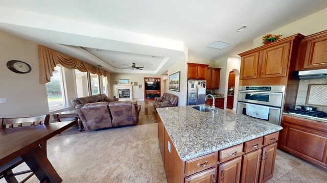 948 Woodridge Ct, Yuba City, CA 95993