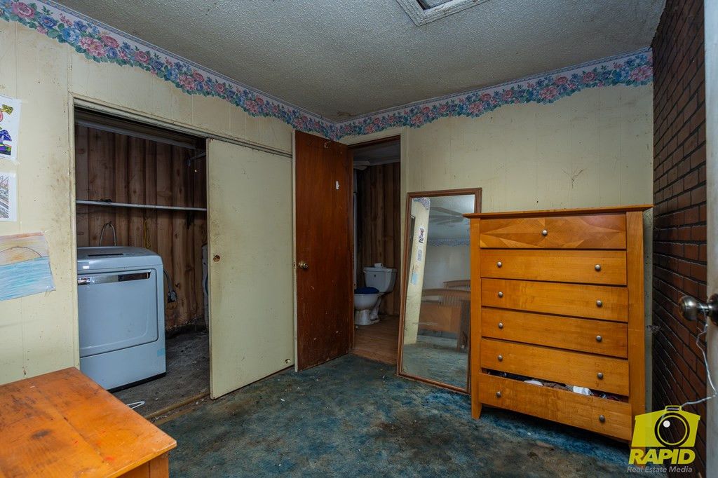 Image 11 of property listing at 1210 N 10th Street, Ballinger, TX 76821