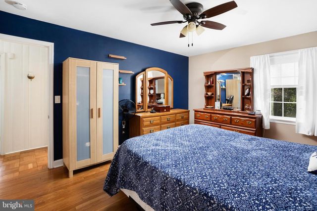 9 WOODLAND RD, Bordentown, NJ 08505