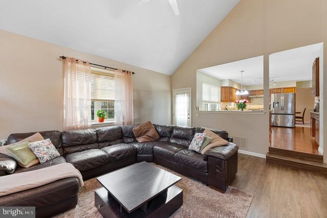 204 SIENNA LN, Glassboro, NJ 08028