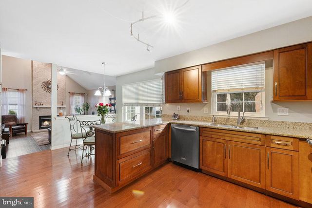 204 SIENNA LN, Glassboro, NJ 08028