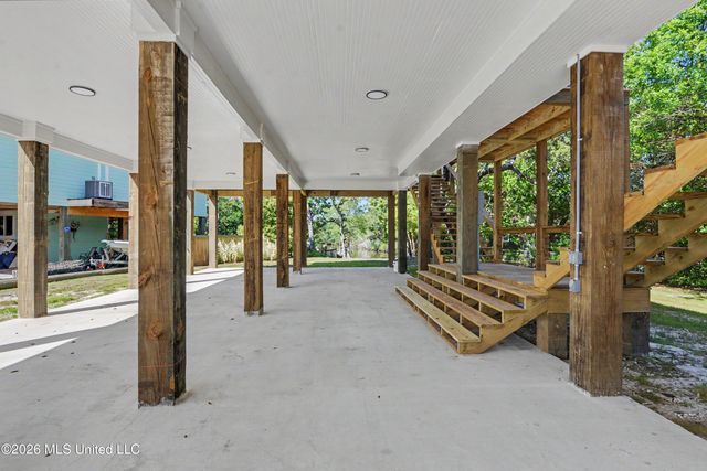 1310 Kensington Drive, Biloxi, MS 39530