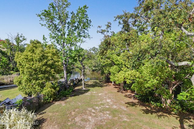 1310 Kensington Drive, Biloxi, MS 39530