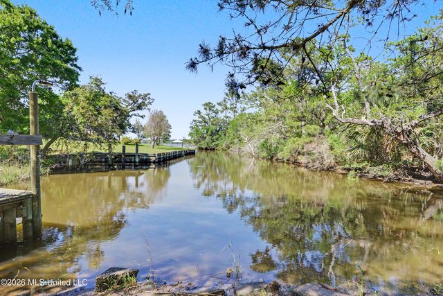 1310 Kensington Drive, Biloxi, MS 39530
